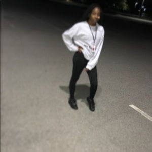 Meet your Posher, Miracle